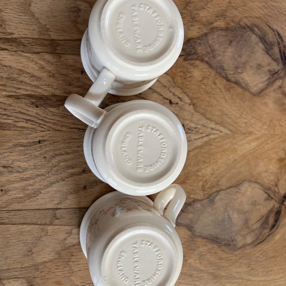 Scarce Vintage Staffordshire Tableware from England Cream and Floral Mugs - 3 - Picture 3 of 10